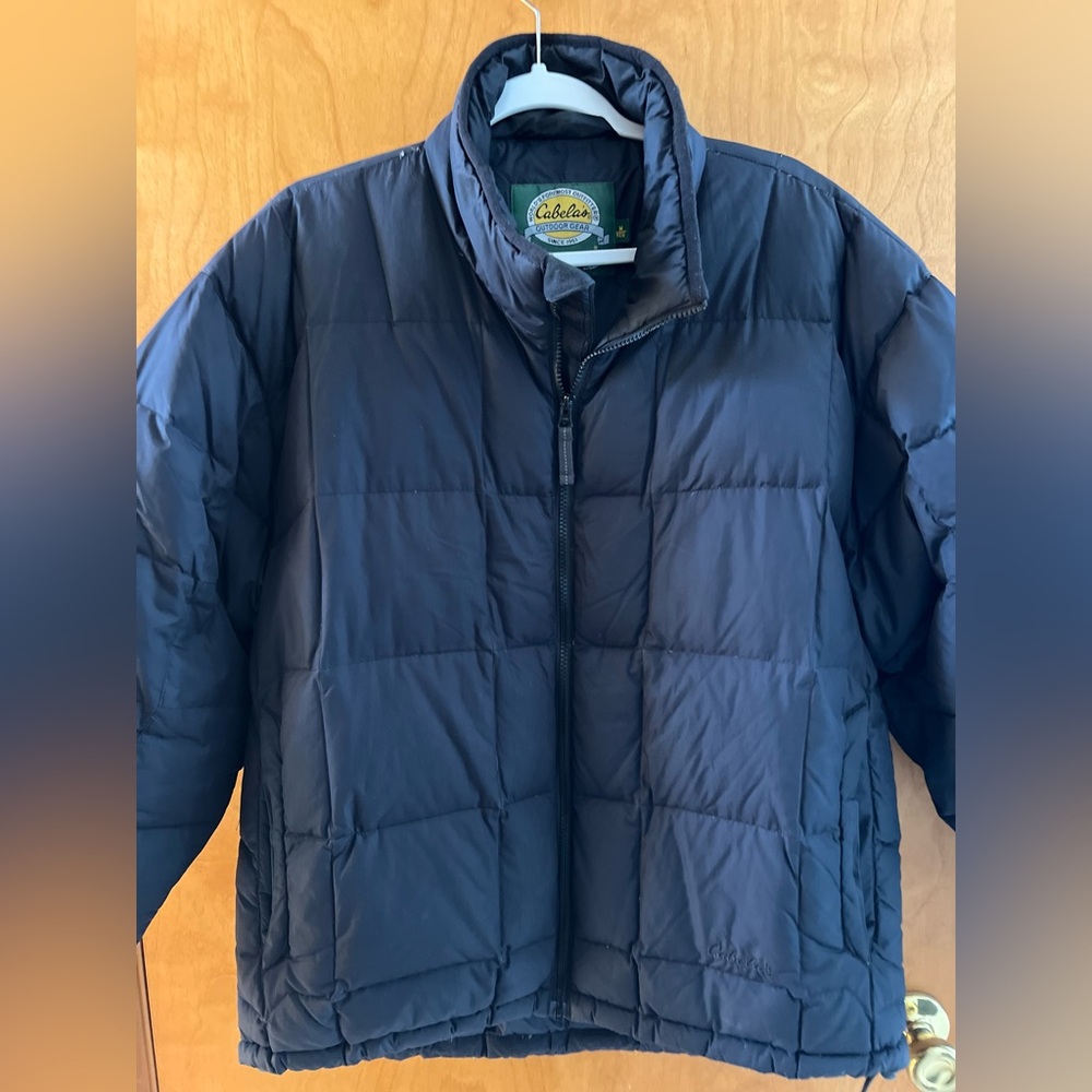 Cabela’s outdoor goose down men coat size medium